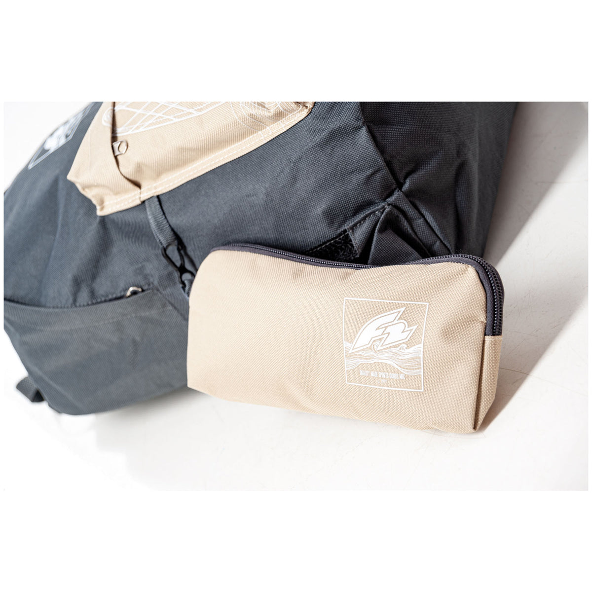 F2 Backpack Trail Bag 22 L Grey/Beige